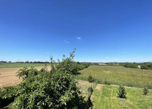 Dpt Charente Maritime (17), à vendre maison P8 avec petite maison P5 et piscine - Terrain de 2 282,00 m²