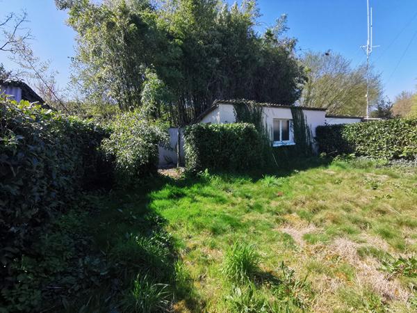 LA FLECHE, dans quartier proche commerces !!!