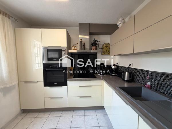 MAISON 3 FACES CLIMATISEE avec GARAGE VUE ETANG