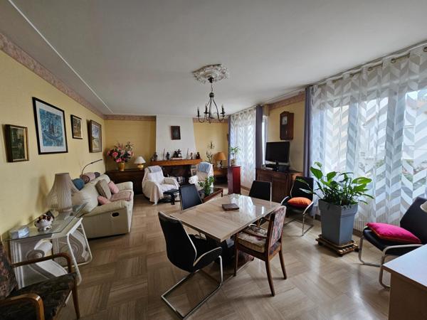 Maison 200 m² Bellerive proche Pont Jacques Chirac et des commodités  Secteur calme et résidentiel