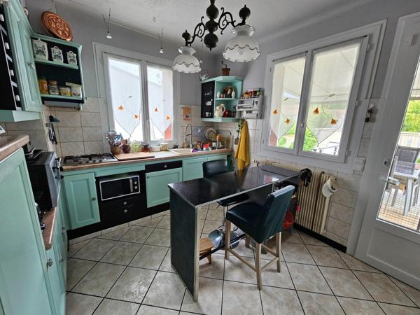 Maison 200 m² Bellerive proche Pont Jacques Chirac et des commodités  Secteur calme et résidentiel