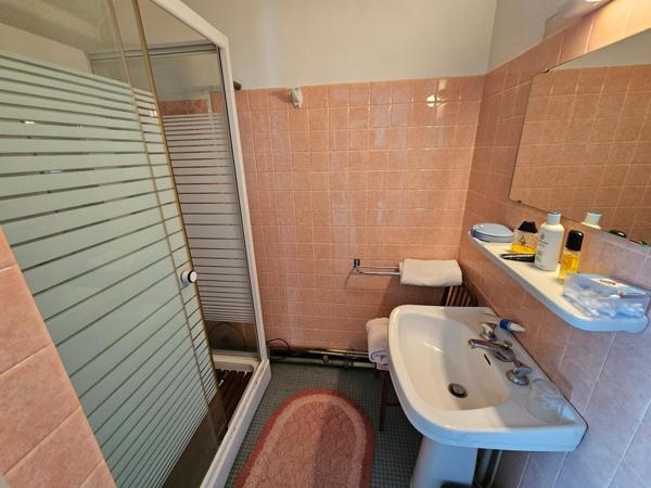 Maison 200 m² Bellerive proche Pont Jacques Chirac et des commodités  Secteur calme et résidentiel