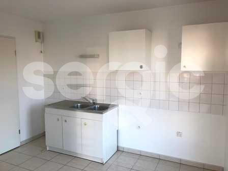 Location 3 Pieces 65 59200 Tourcoing 16 0131 01 0228
