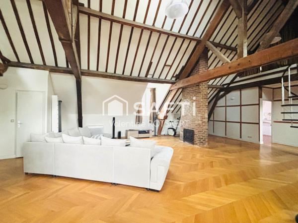 Très bel hôtel particulier en centre ville de Compiègne