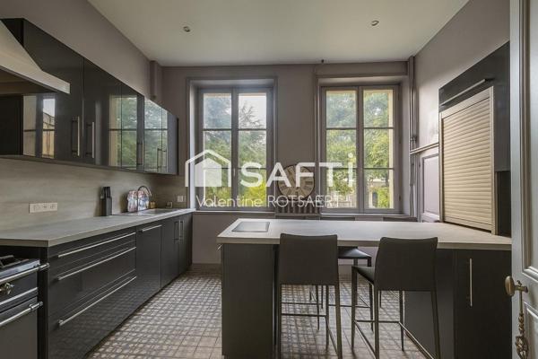 Très bel hôtel particulier en centre ville de Compiègne