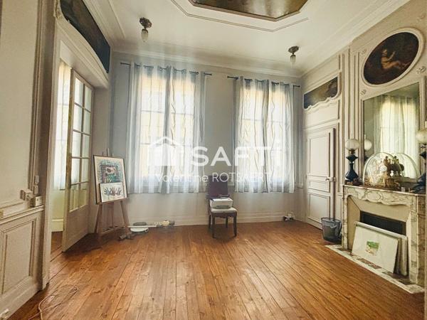 Très bel hôtel particulier en centre ville de Compiègne