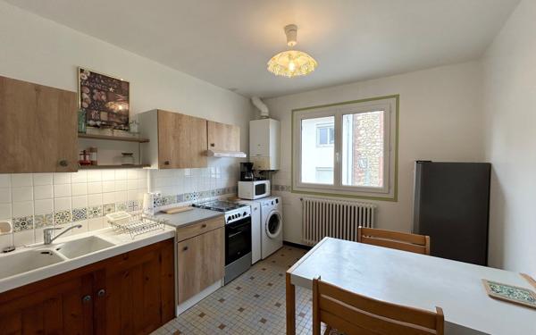 Appartement à louer    2 pièces • 50 m2    Aire-sur-l'Adour