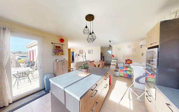 Maison à vendre    4 pièces • 108 m2 Villeneuve-la-Comptal