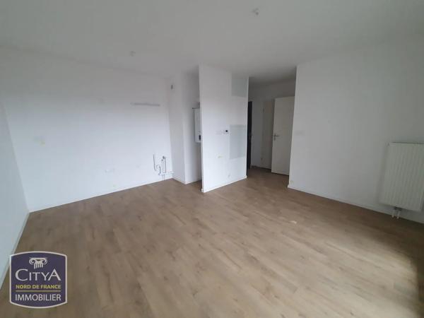 Appartement à louer 2 pièces 49.47m² Valenciennes (59300)