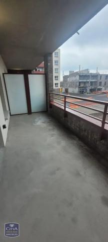 Appartement à louer 2 pièces 49.47m² Valenciennes (59300)