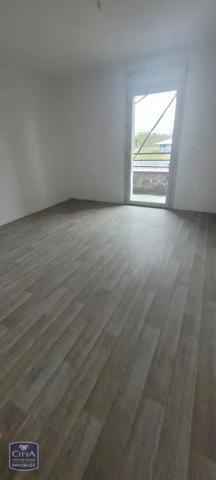 Appartement à louer 2 pièces 49.47m² Valenciennes (59300)