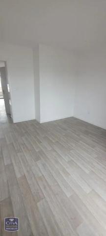 Appartement à louer 2 pièces 49.47m² Valenciennes (59300)