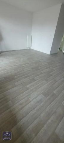 Appartement à louer 2 pièces 49.47m² Valenciennes (59300)