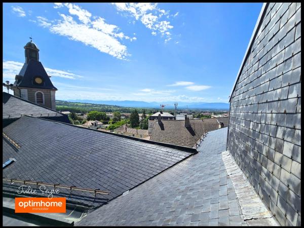 Maison de ville de 240 m² avec 5 chambres - cave et dépendance