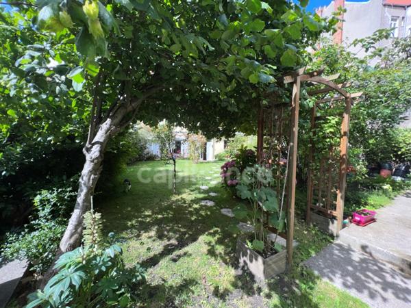 Maison à vendre 6 pièces BOULOGNE SUR MER - 4 chambres - jardin clos - véranda