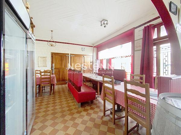 Investisseurs : Immeuble à vendre à Saint-Thurien