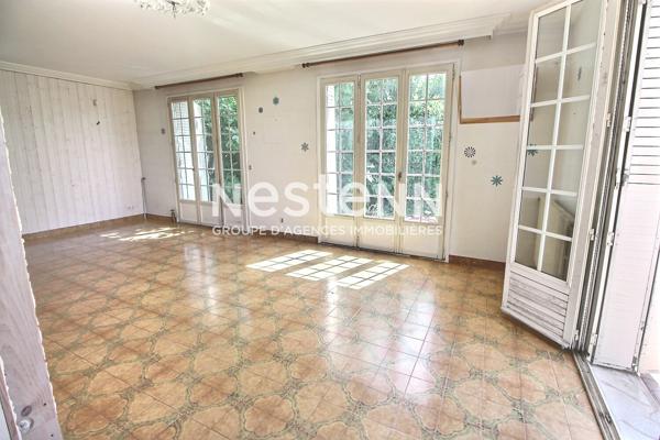 MAISON#VENISSIEUX#133M2 #CENTRE VILLE# TRAMWAY T4# ECOLE# SECTEUR RESIDENTIEL#JARDIN#GARAGE#CAVE#TRANSPORTS