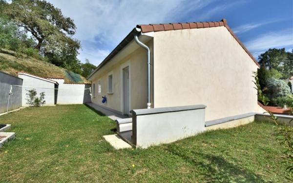 Maison à vendre    6 pièces • 201,49 m2 Trévoux