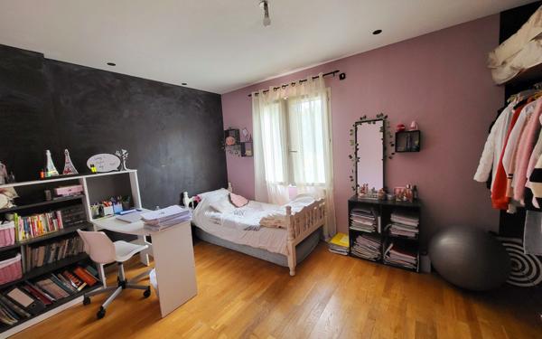 Maison à vendre    6 pièces • 201,49 m2 Trévoux