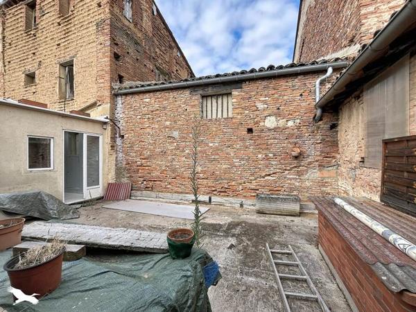 Immeuble à vendre 161 250 € Moissac 272 m² DPE D