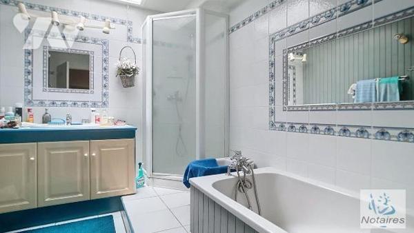 Maison à Vendre à Camblanes-et-Meynac (33360) en Gironde (33).

Proche Latresne (33360) Magni...