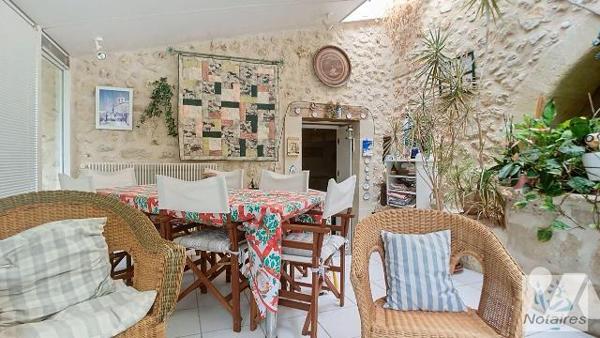 Maison à Vendre à Camblanes-et-Meynac (33360) en Gironde (33).

Proche Latresne (33360) Magni...