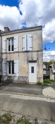 Maison à vendre Pons - 5 pièces, 100m² avec 3 chambre(s) à 110 000€ - AJP Immobilier Pons