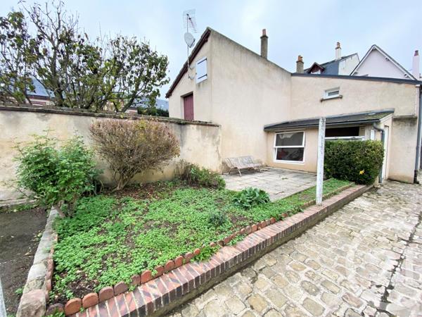 Immeuble à vendre  490 m2 CHARTRES - 28