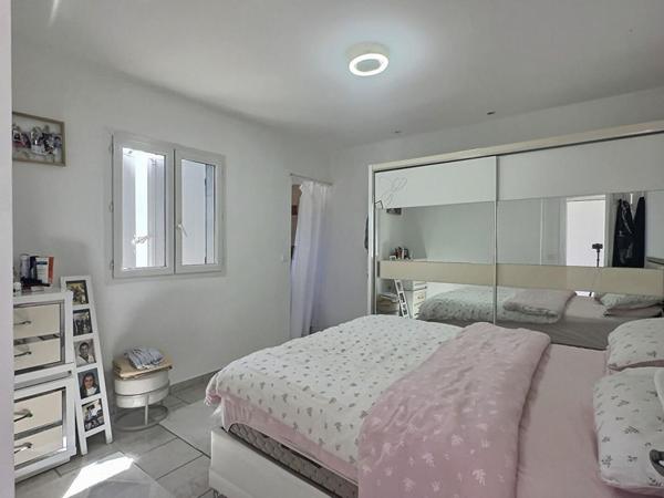 Maison VIDAUBAN de 5 pièce(s)