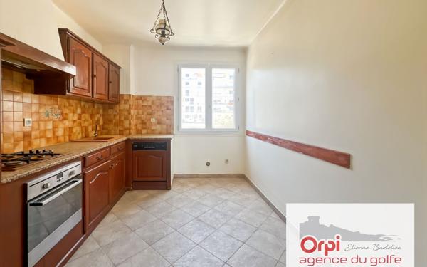Appartement à vendre    4 pièces • 71,21 m2 Ajaccio