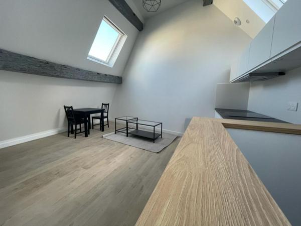 A LOUER : T2 à LILLE • Gare lille flandres • 830 € CC • Réf. G440-31