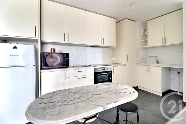 Appartement F3 à vendre  3 pièces - 63,94 m 2   LES LILAS  - 93