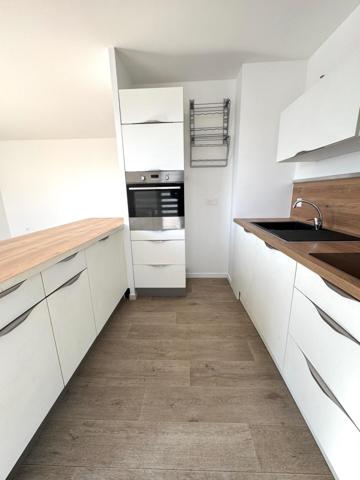Magnifique appartement de 4 pièces de 80m2 + Terrasse de 30m2 + Pkg!