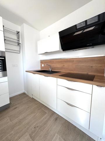 Magnifique appartement de 4 pièces de 80m2 + Terrasse de 30m2 + Pkg!