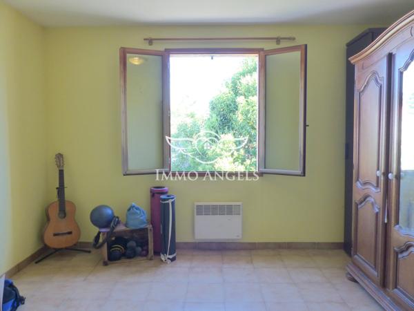 Maison T6 de 130m² sur 500m² de terrain + garage