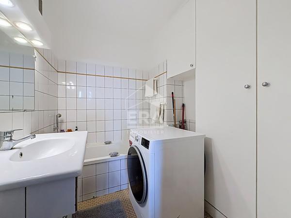 Michel Bizot 2 pièces 43m2 avec balcon de 8m2
