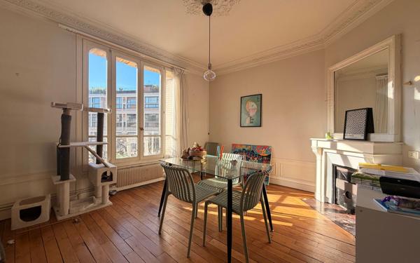 Appartement à vendre    3 pièces • 68 m2 Montrouge