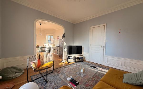 Appartement à vendre    3 pièces • 68 m2 Montrouge