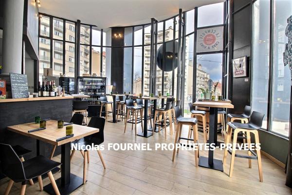 Saint-Etienne 42000 Cave à vin, restaurant et un appartement