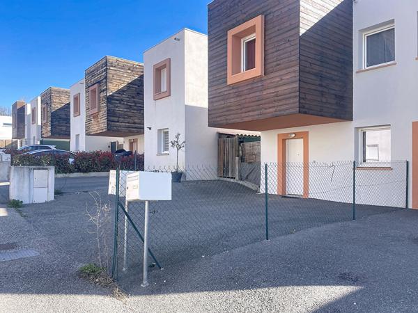 Maison Manosque 4 pièces 73.19 m² jardin clos et stationnement