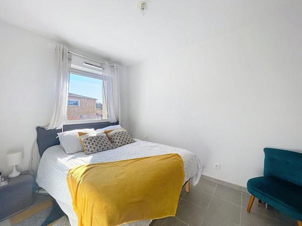 Maison Manosque 4 pièces 73.19 m² jardin clos et stationnement