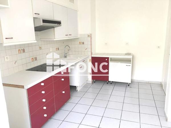 Location Appartement 3 pièces 60.29 m² - ALLEE ALBENIZ Marseille 13008