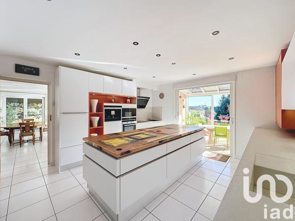 Maison à vendre 13 pièces 303 m² Saint-Chély-d'Apcher