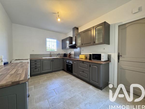 Maison à vendre 6 pièces 143 m² Saint-Maximin-la-Sainte-Baume