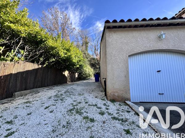 Maison à vendre 6 pièces 143 m² Saint-Maximin-la-Sainte-Baume