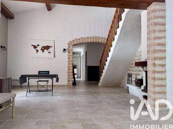 Maison à vendre 6 pièces 143 m² Saint-Maximin-la-Sainte-Baume