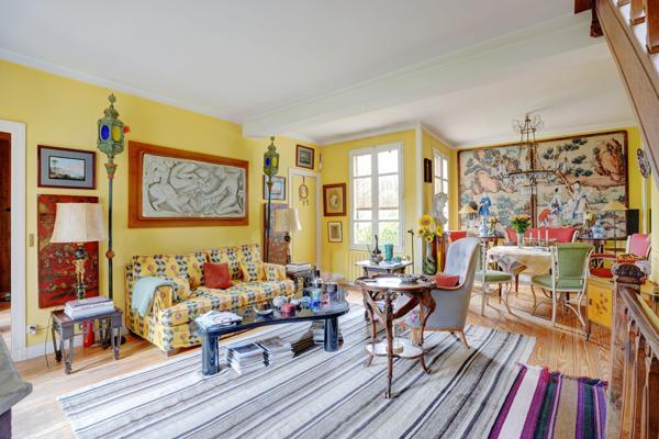 Maison
                                                                                                                                                                                                                                                                                                                        14 pièce(s)                                                                                                                                                                                                          4 chambre(s)                                                                                                                                                                                                          199  m²