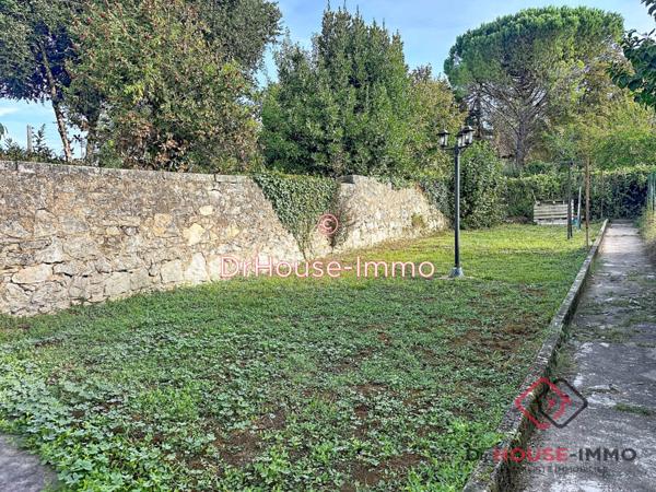 Immeuble à vendre 10 pièces de 197 m²