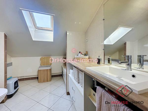 Immeuble à vendre 10 pièces de 197 m²