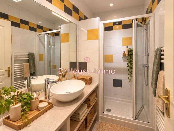 Immeuble à vendre 10 pièces de 197 m²
